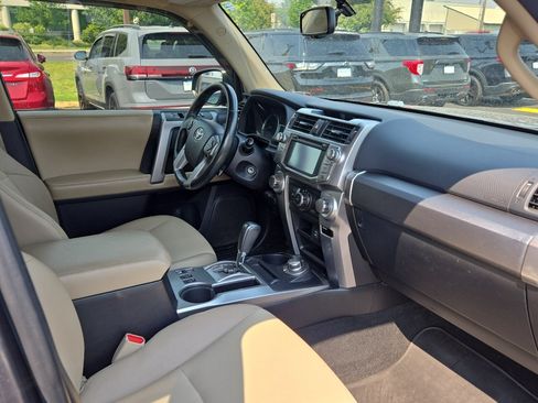 Used 2014 Toyota 4Runner SR5 Premium AWD/4WD image 19