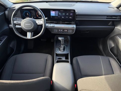 Used 2025 Hyundai Kona SEL FWD image 22