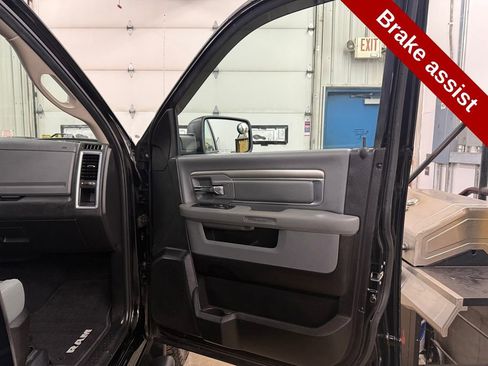 Used 2019 RAM 1500 Classic SLT w/ Black Appearance Group image 45