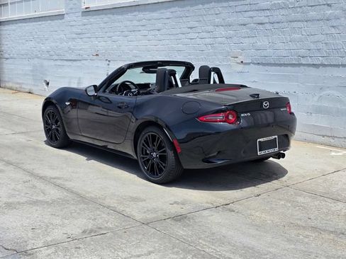 New 2026 MAZDA MX-5 Miata Club w/ Interior Package RWD image 4