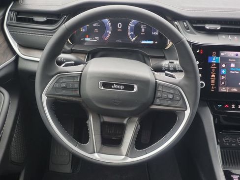 New 2026 Jeep Grand Cherokee Altitude AWD/4WD image 26