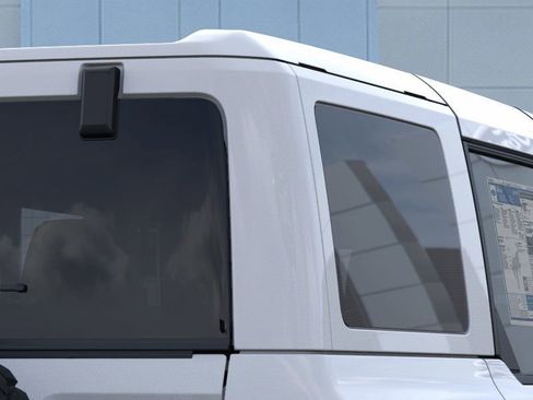 New 2025 Ford Bronco Badlands w/ Sasquatch Package AWD/4WD image 25