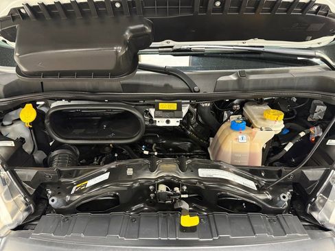 Used 2024 RAM ProMaster 2500 w/ Safety Group image 34