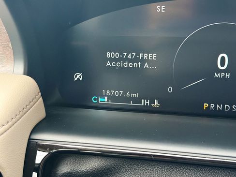 Certified 2023 Lincoln Nautilus Reserve w/ Equipment Group 201A AWD/4WD image 12