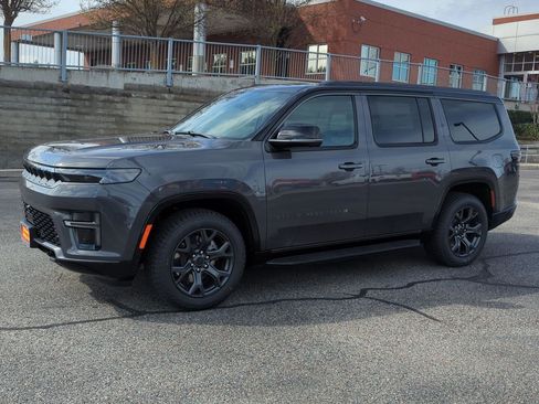 New 2026 Jeep Grand Wagoneer 4WD image 3