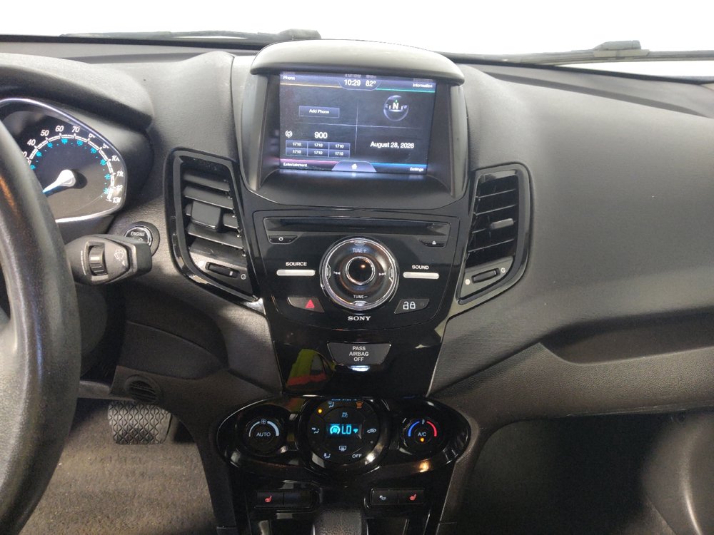 Used 2014 Ford Fiesta Titanium FWD image 25