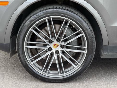 Used 2021 Porsche Cayenne S AWD/4WD image 24