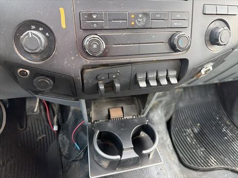 Used 2012 Ford F450 XL w/ High Capacity Trailer Tow Pkg image 20