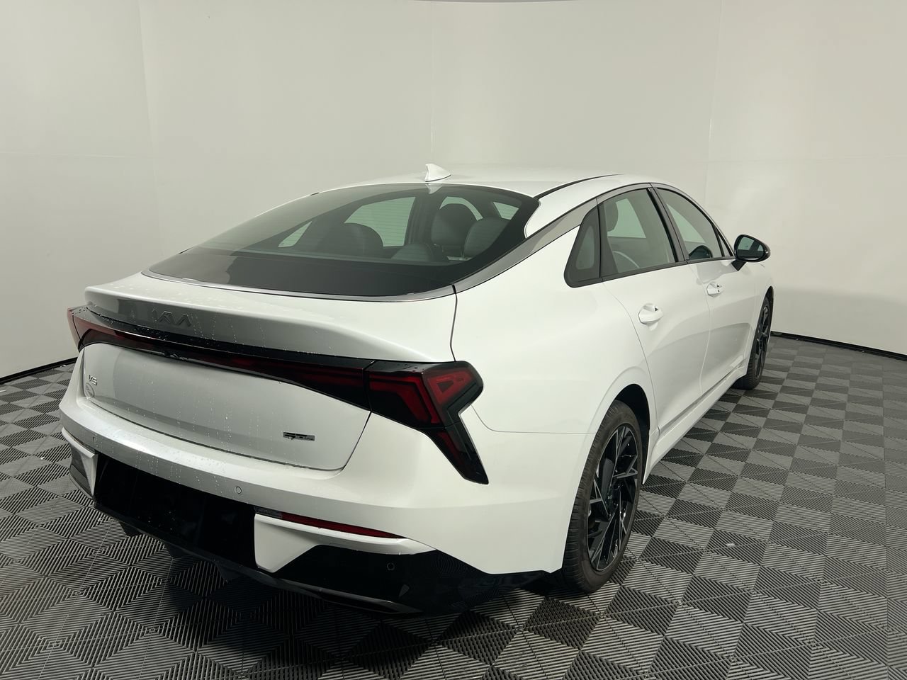 New 2026 Kia K5 GT-Line FWD image 3