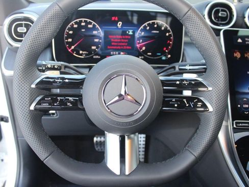 Used 2026 Mercedes-Benz GLC 300 4MATIC image 17