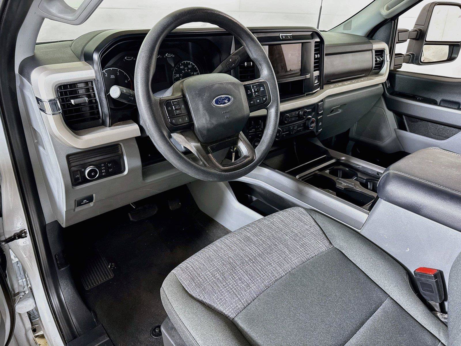 Used 2026 Ford F350 XLT w/ FX4 Off-Road Package AWD/4WD image 7