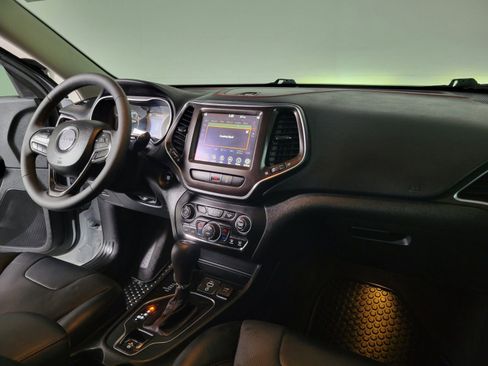 Used 2022 Jeep Cherokee Trailhawk w/ Sound & Nav Group image 26