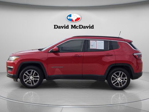 Used 2017 Jeep Compass Latitude w/ Popular Equipment Group FWD image 2