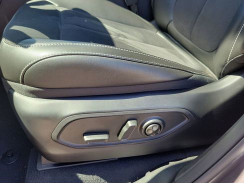 New 2024 Jeep Grand Cherokee L Altitude image 18