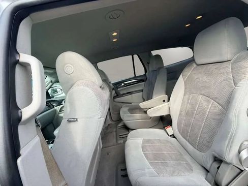 Used 2015 Buick Enclave Convenience FWD image 20