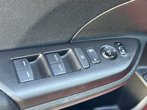 Used 2019 Honda Civic EX image 13