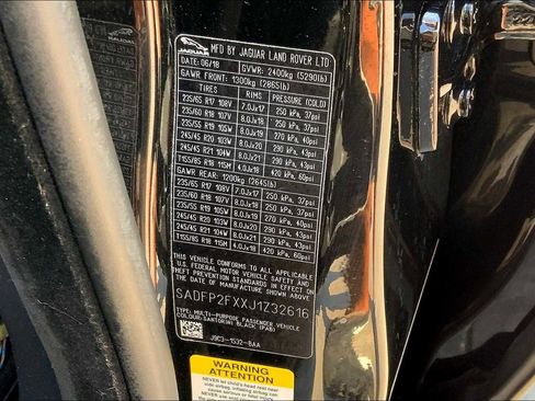 Used 2018 Jaguar E-PACE SE image 71