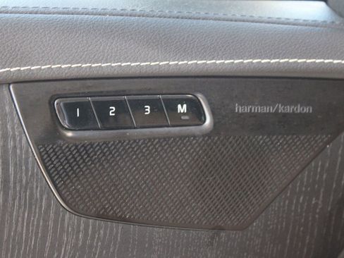 Used 2021 Volvo XC90 T6 Inscription w/ Lounge Package image 17