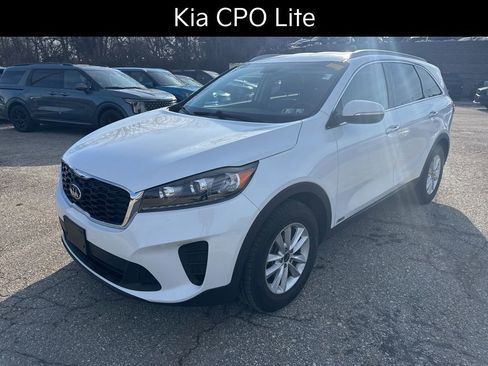Certified 2019 Kia Sorento LX w/ LX Convenience Package image 4