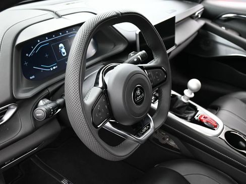 New 2025 Lotus Emira image 18