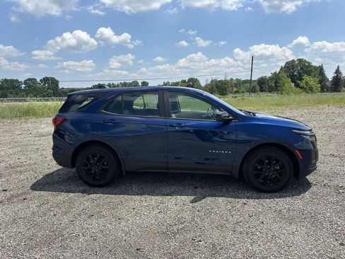 Certified 2023 Chevrolet Equinox LS FWD image 9