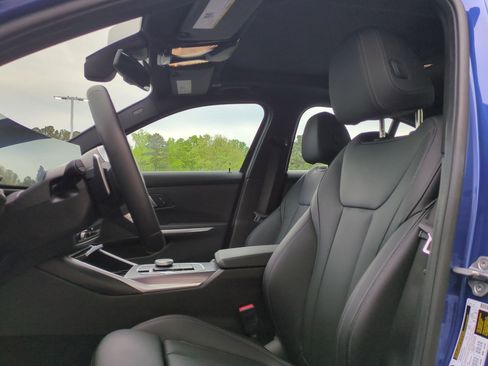 Used 2025 BMW M340i RWD image 16