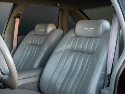 Used 1996 Chevrolet Impala SS image 9