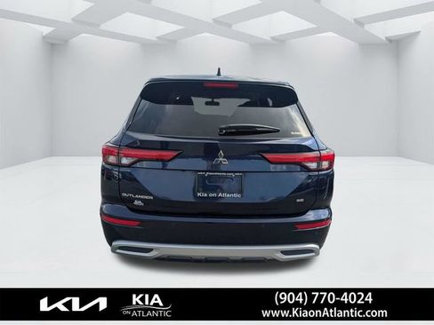 Used 2024 Mitsubishi Outlander SE Black Edition AWD/4WD image 4