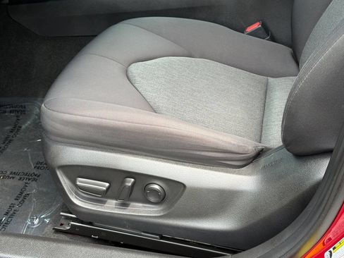 Used 2020 Toyota Camry LE w/ Sunroof Package FWD image 19