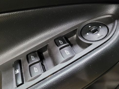 Used 2018 Ford Escape SE w/ Ford Safe & Smart Package AWD/4WD image 27