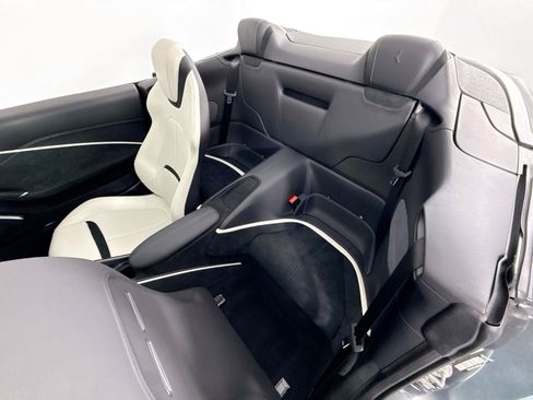 Used 2025 Ferrari Roma Spider RWD image 23