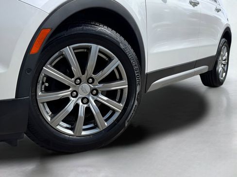 Used 2019 Cadillac XT4 Premium Luxury w/ Enhanced Visibility Package AWD/4WD image 2