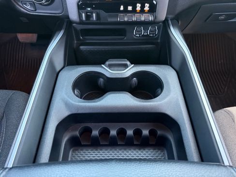 Used 2020 RAM 1500 Big Horn AWD/4WD image 15