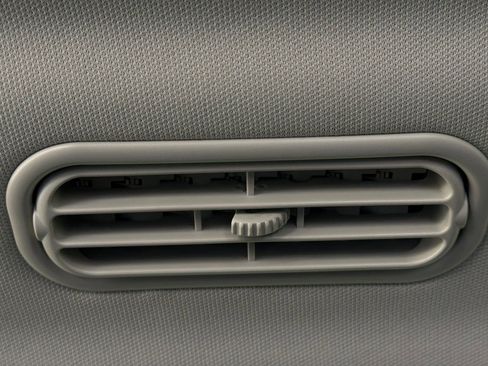 Certified 2025 Ford Expedition Active AWD/4WD image 14