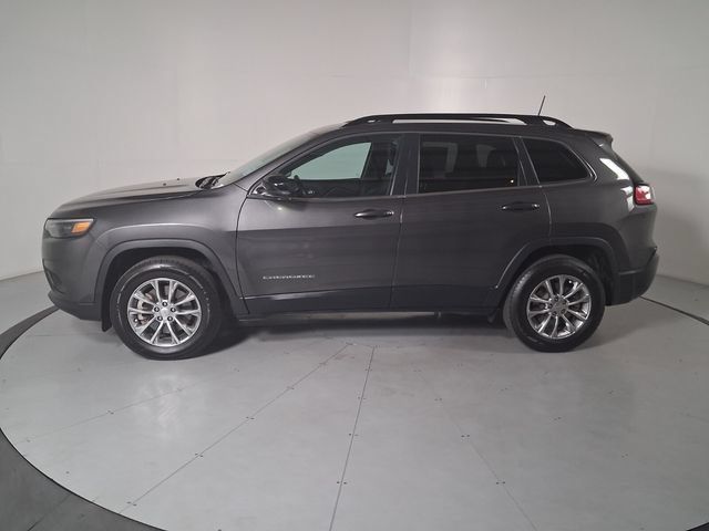 Used 2022 Jeep Cherokee Latitude Lux w/ Mopar Interior Package AWD/4WD image 7