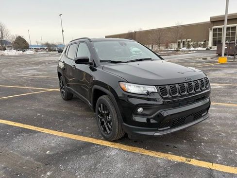 New 2026 Jeep Compass Latitude image 2