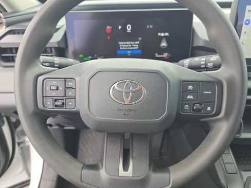 Used 2026 Toyota RAV4 LE FWD image 22