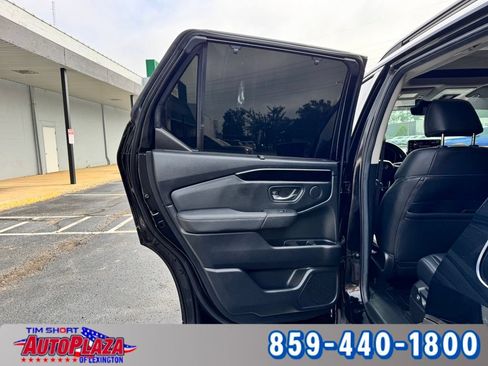 Used 2025 Honda Pilot Touring image 55