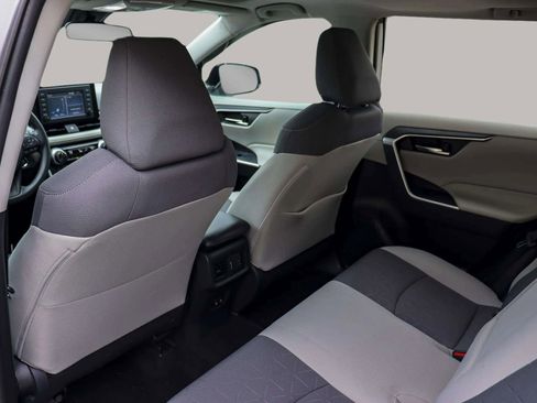 Used 2019 Toyota RAV4 XLE image 27