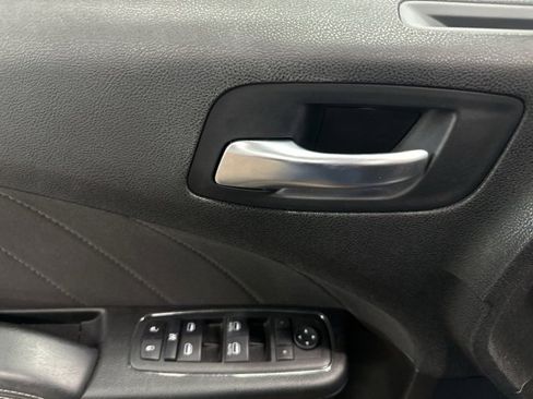 Used 2023 Dodge Charger SXT w/ Blacktop Package image 9