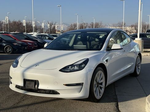 Used 2022 Tesla Model 3 Long Range image 3