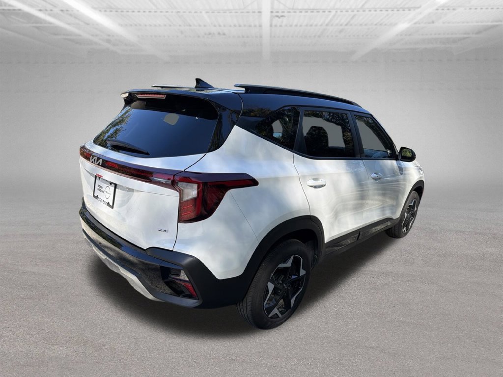 Used 2026 Kia Seltos S AWD/4WD image 13