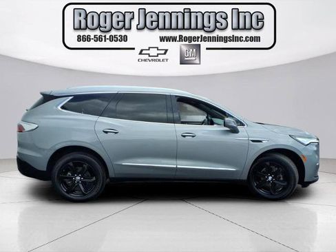 Used 2024 Buick Enclave Essence w/ Sport Touring Edition FWD image 6