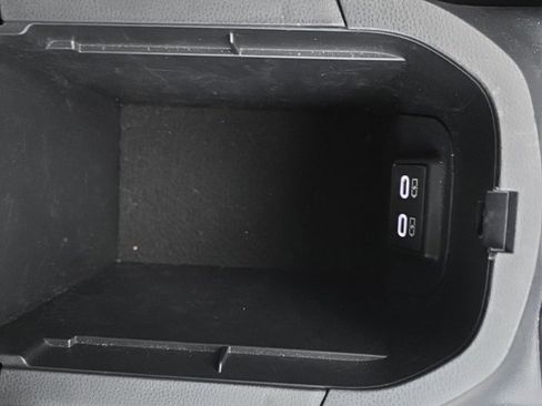 Used 2023 Toyota RAV4 XLE image 27