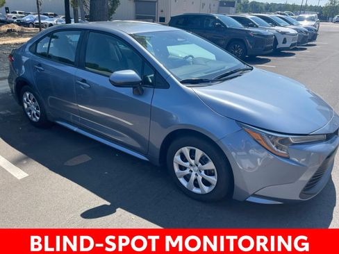 Used 2025 Toyota Corolla LE w/ Convenience Package FWD image 7