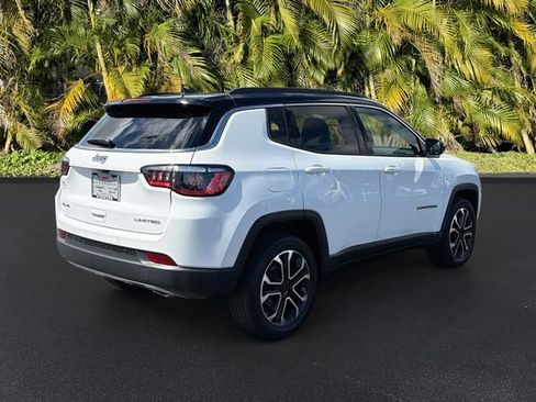 Used 2023 Jeep Compass Limited AWD/4WD image 5
