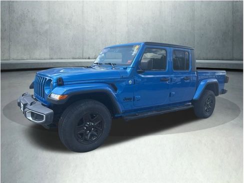 Used 2021 Jeep Gladiator Sport AWD/4WD image 1