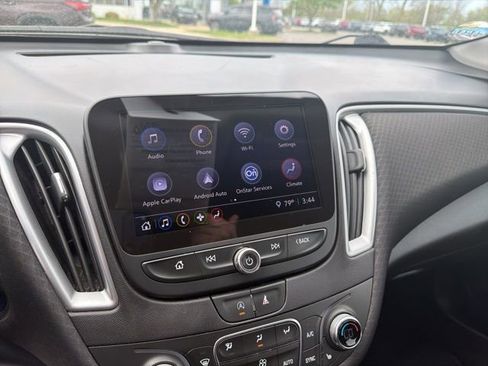 Used 2022 Chevrolet Malibu LT FWD image 22