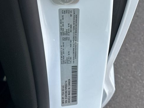 New 2027 Chrysler Pacifica Select AWD/4WD image 34