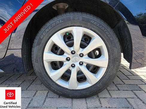 Certified 2022 Toyota Corolla LE image 19